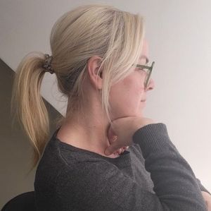 Meet your Posher, Églantine